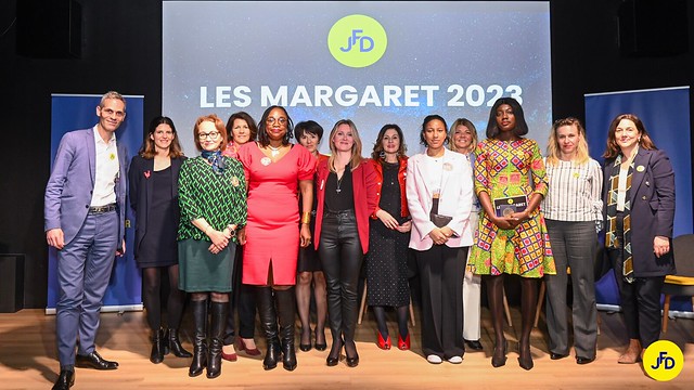Les Margaret 2024 Awards for Women entrepreneurs (Funding & Scholarships Available)
